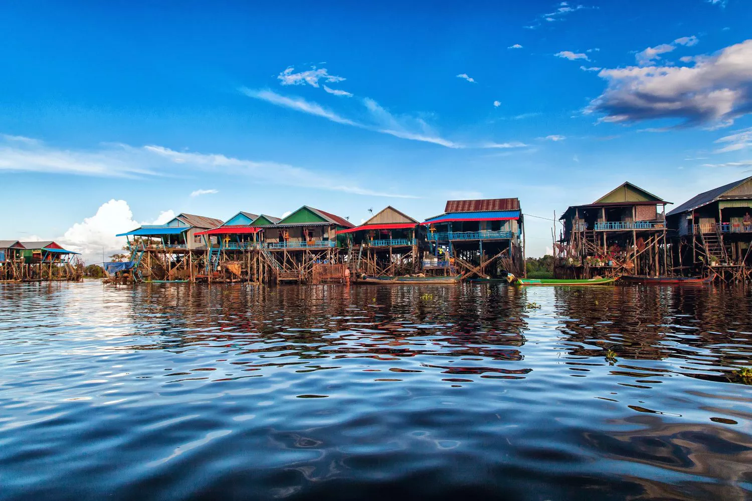 Tonle Sap Lake offers a peaceful and relaxing atmosphere