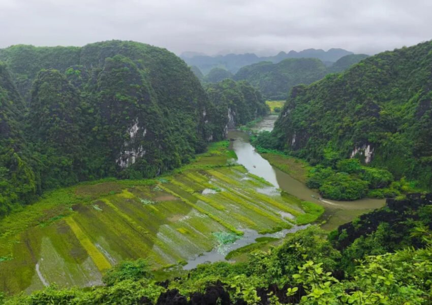 Discovering Ninh Binh Vietnam – Must-See Spots & Hidden Gems