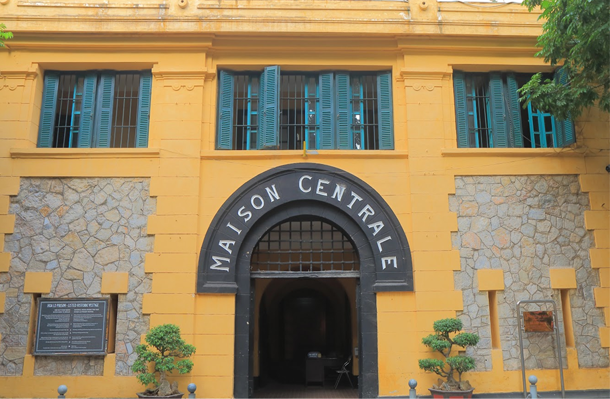 Hoa Lo Prison 