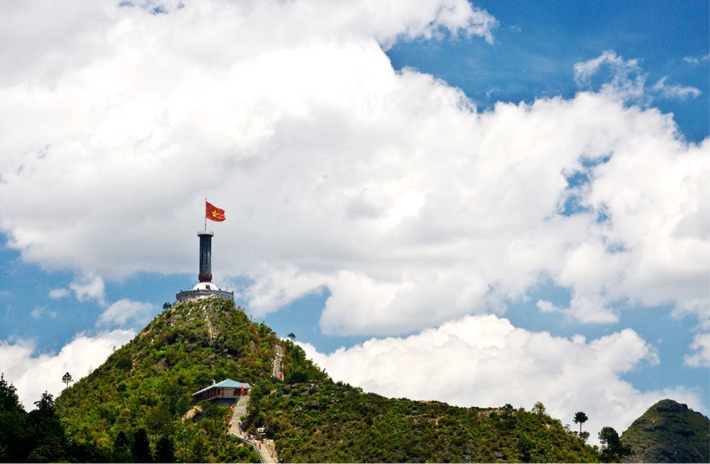 Lung Cu Flag Tower
