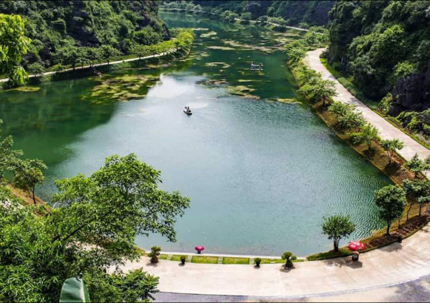 Am Tien Cave: Discover the Hidden “Tuyet Tinh Coc” in Ninh Binh