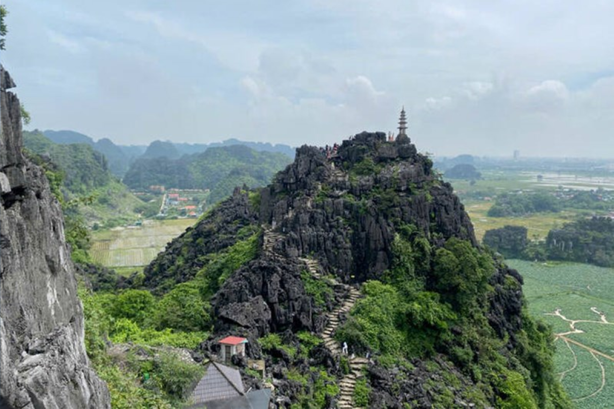 Best Time to Visit Ngoa Long Mountain
