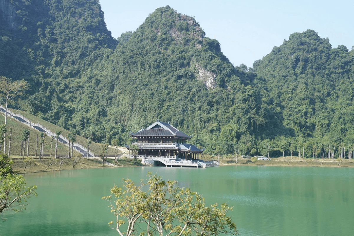 Best Time to Visit Thung Ui