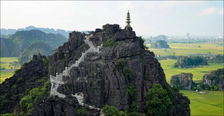 Ngoa Long Mountain: Best Viewpoint in Ninh Binh
