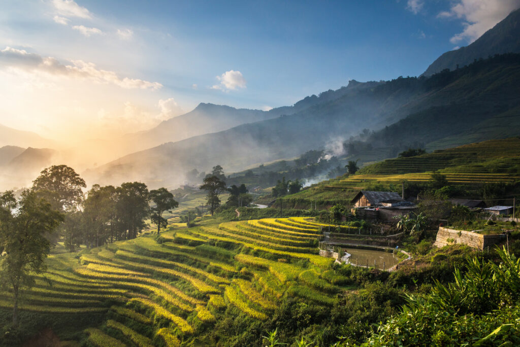 Joining the Vietnam Cultural Adventure 12 Days, you will discover the peaceful beauty of Sapa