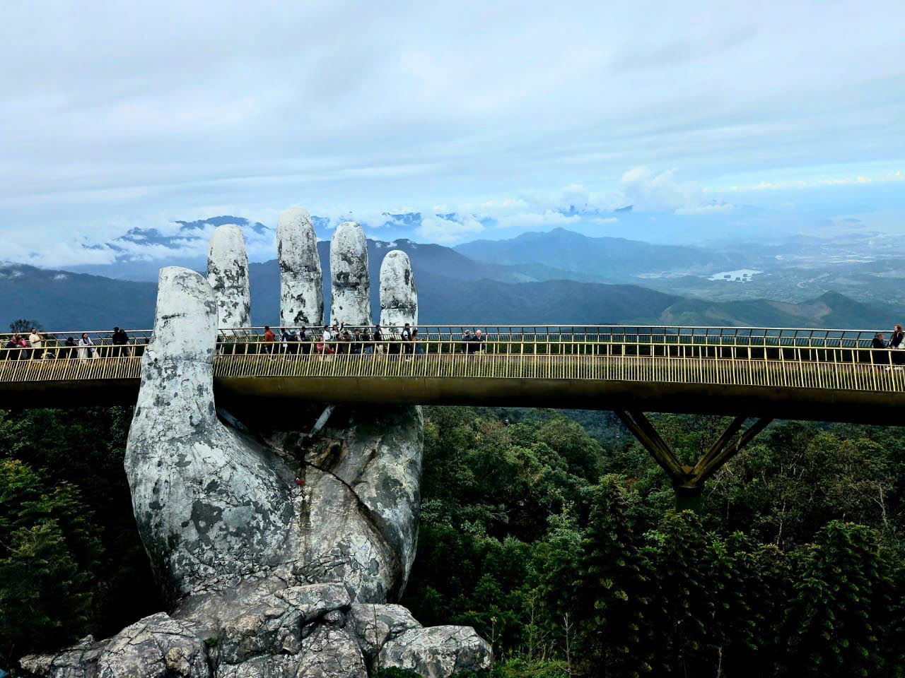 Golden Bridge Experience, Da Nang