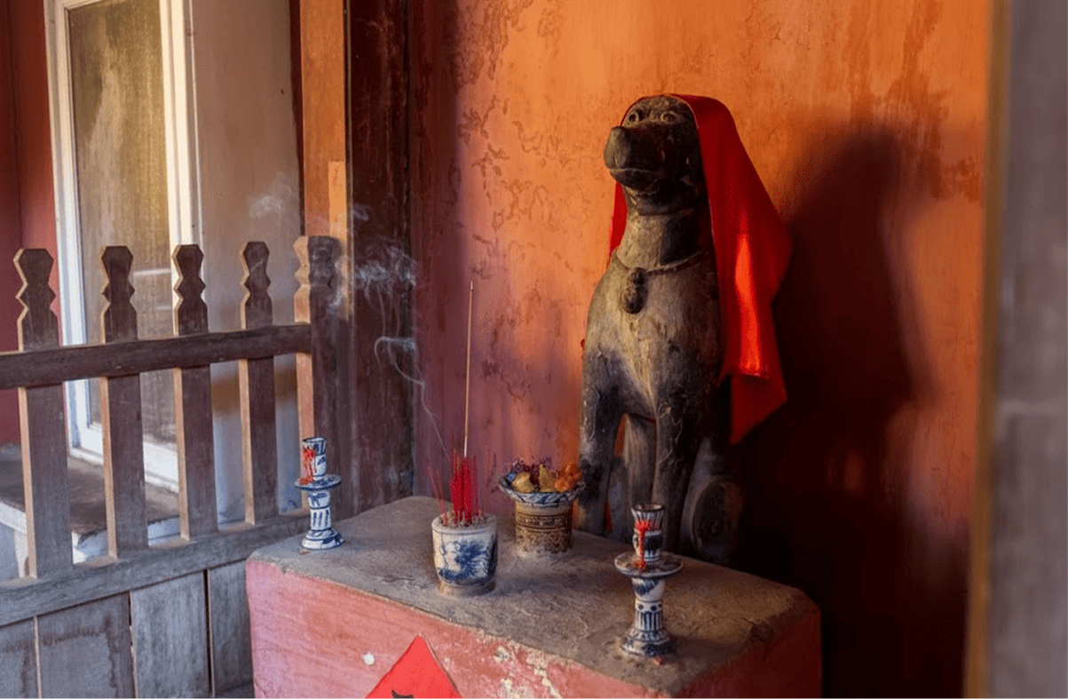 Guardian Statues of Dogs and Monkeys