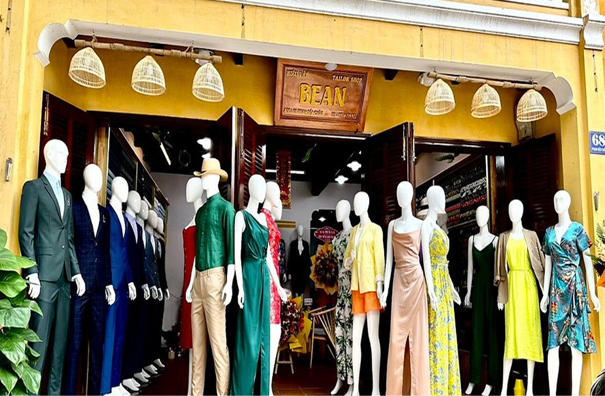 Hoi An’s fabric street