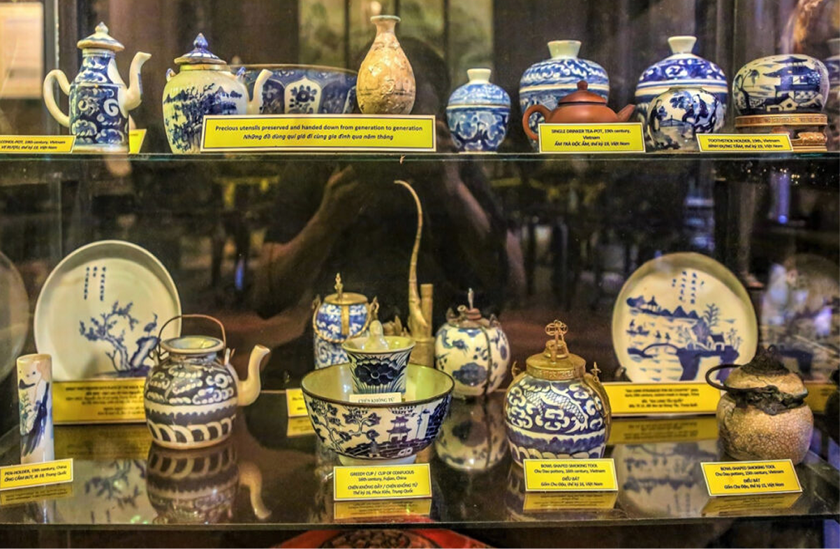 Precious antiques inside Tan Ky Old House