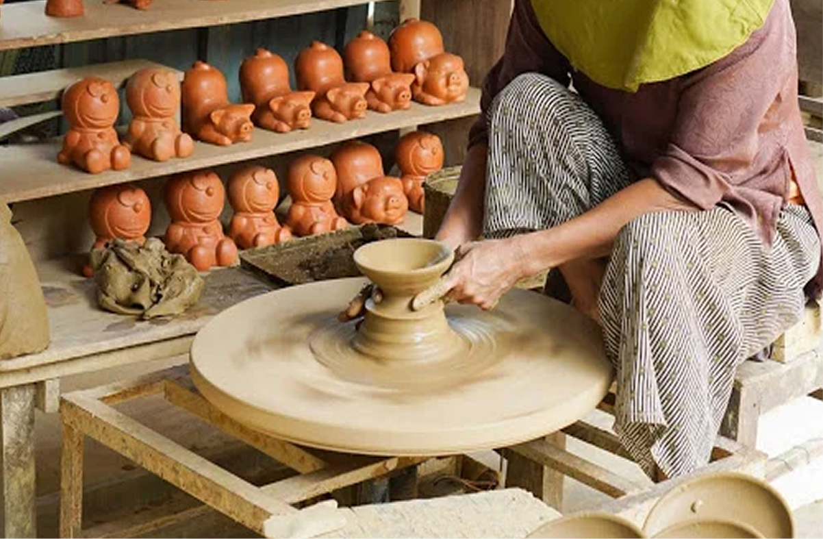 Visit Thanh Ha pottery village, a hidden gem in Hoi An