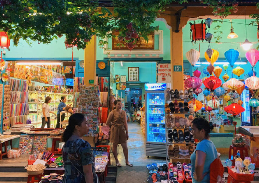 Where To Shop At Hoi An For Local Souvenirs And FashionWhere To Shop At Hoi An For Local Souvenirs And Fashion