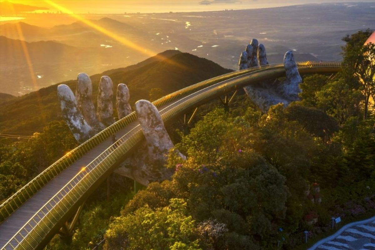 Explore Vietnam’s iconic highlights in 10 days with a perfect blend of culture, nature, and luxury