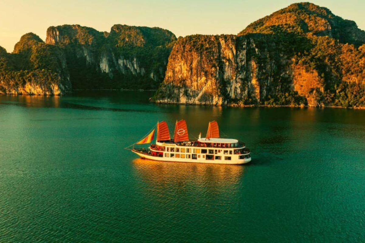 10 days, Vietnam’s iconic destinations, unforgettable Luxury Vietnam Travel experiences