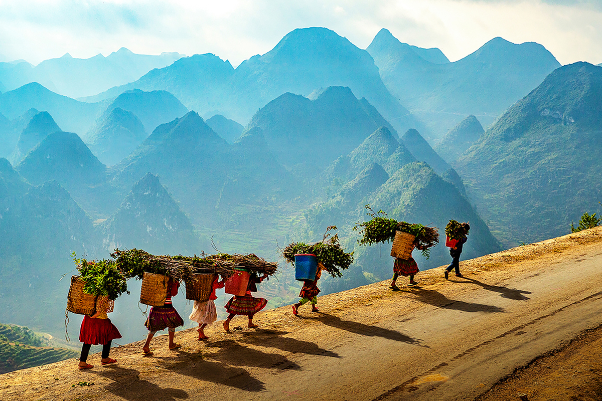 Discover Ha Giang, one of the best places for adventure in Vietnam, with winding mountain passes and highland villages