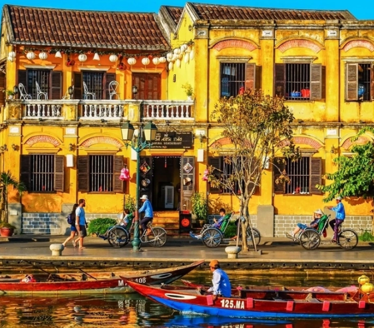 Top 5 Signature Vietnam Escorted Tours For The Ultimate Guided Experience